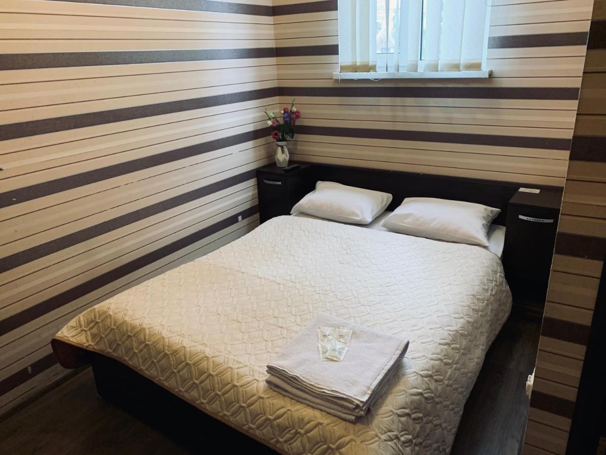 Uno Apart Hotel Kiev Exterior foto